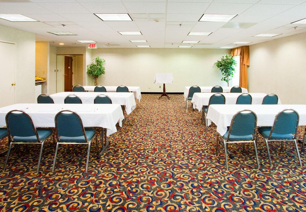 Holiday Inn Express Hillsborough-Durham Area By Ihg Esterno foto