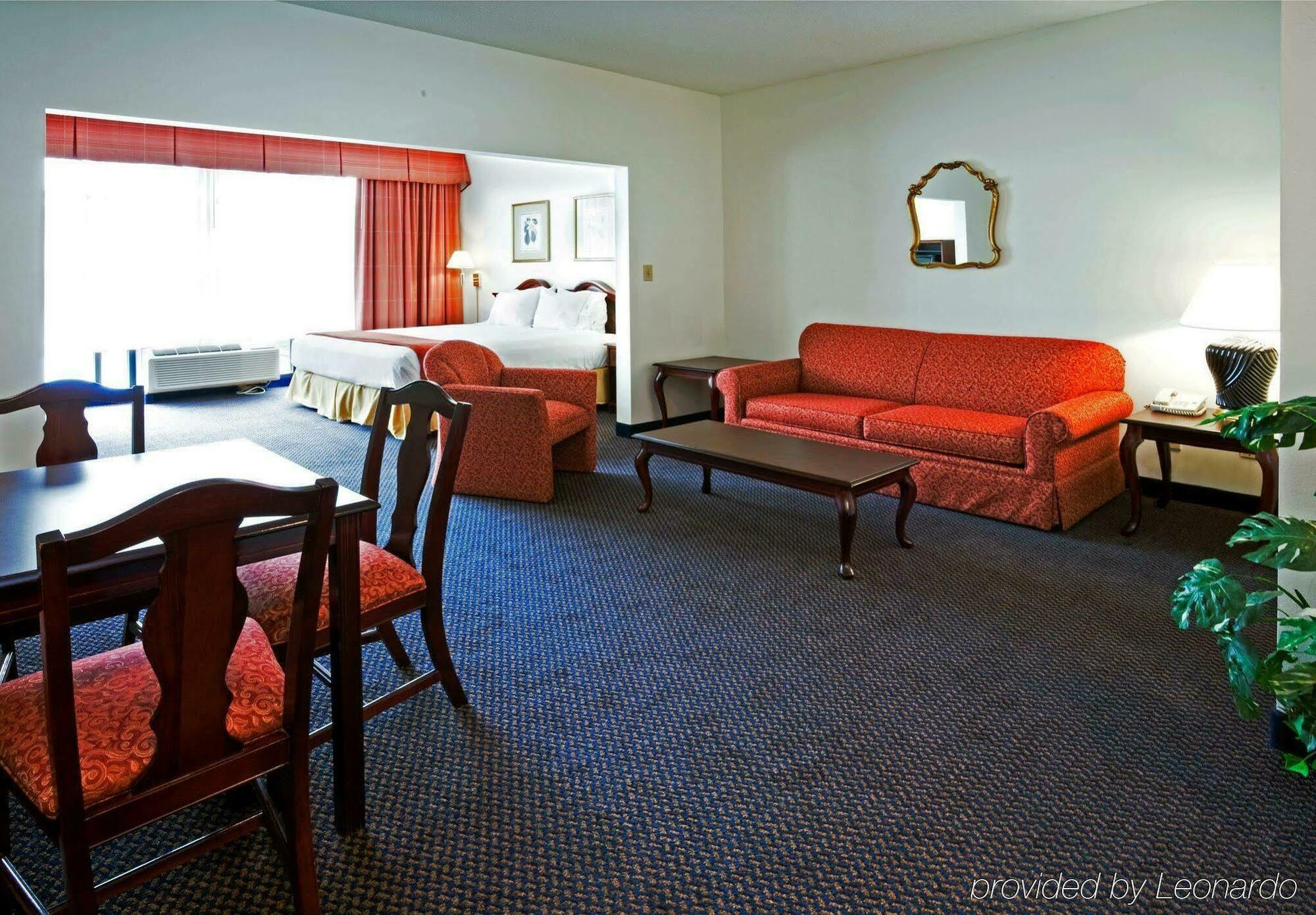 Holiday Inn Express Hillsborough-Durham Area By Ihg Esterno foto