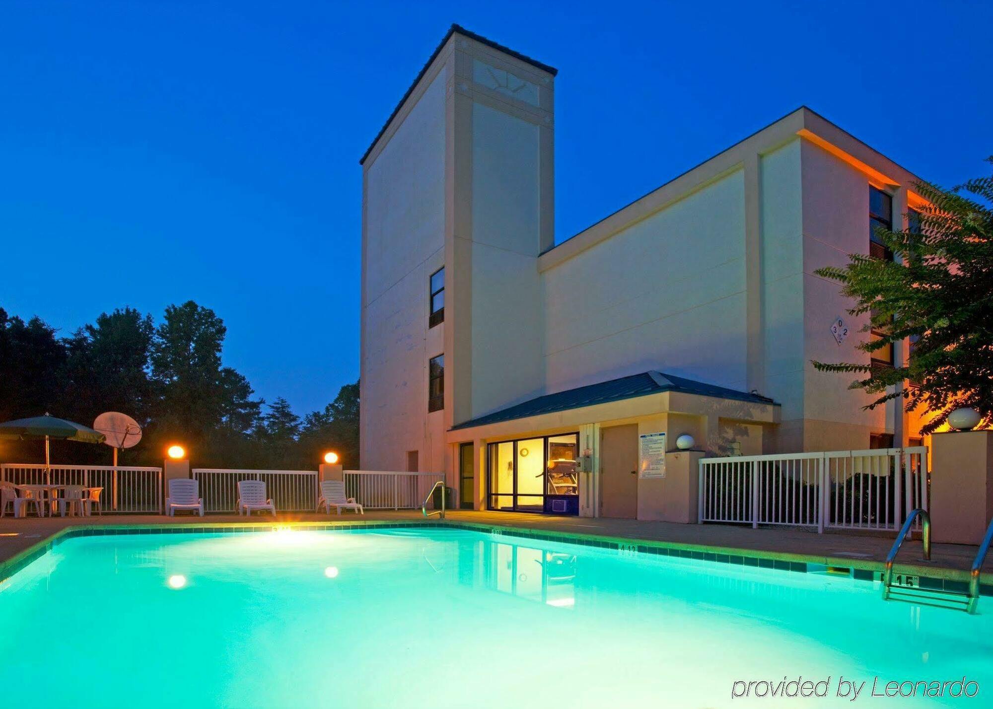 Holiday Inn Express Hillsborough-Durham Area By Ihg Esterno foto