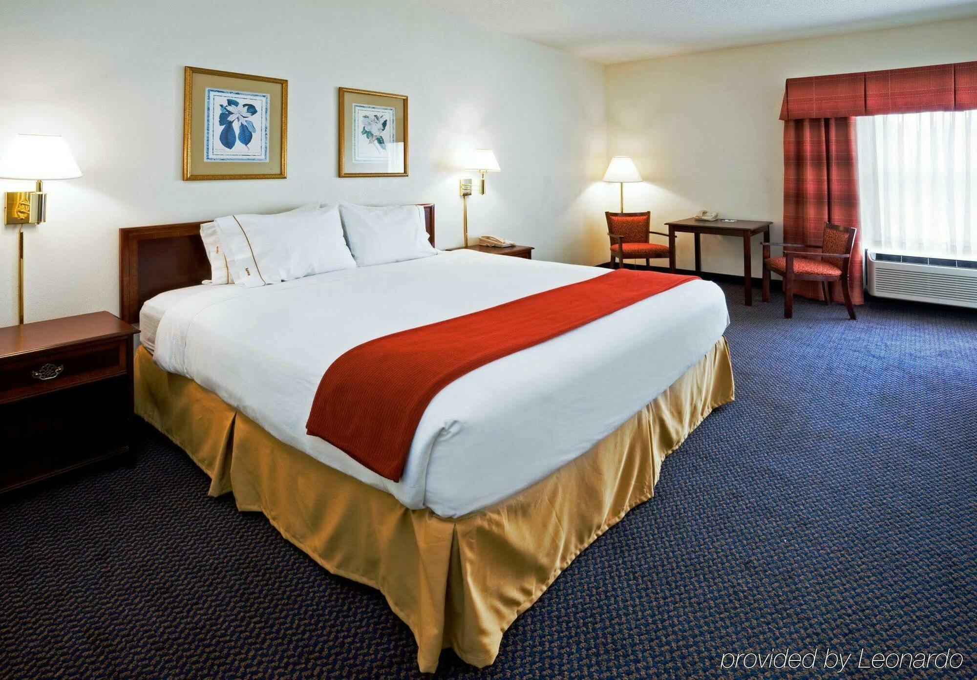 Holiday Inn Express Hillsborough-Durham Area By Ihg Esterno foto